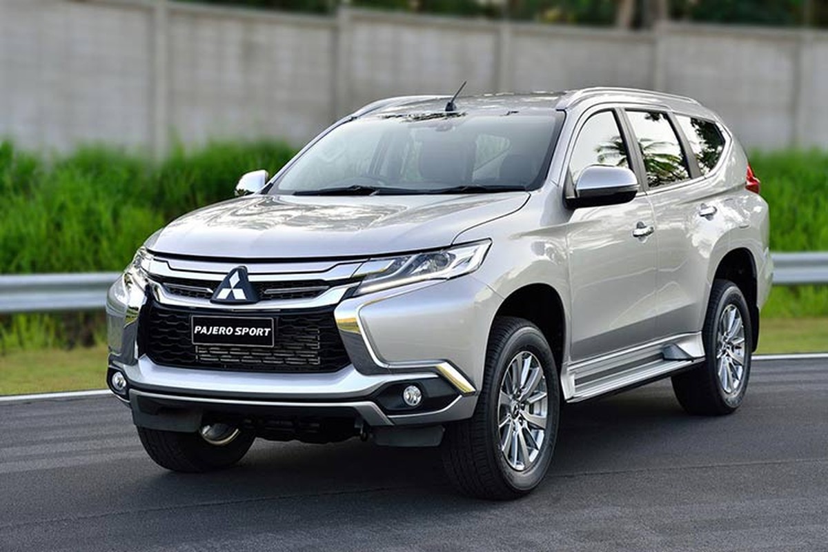 Mitsubishi ra mat Pajero Sport 2017 